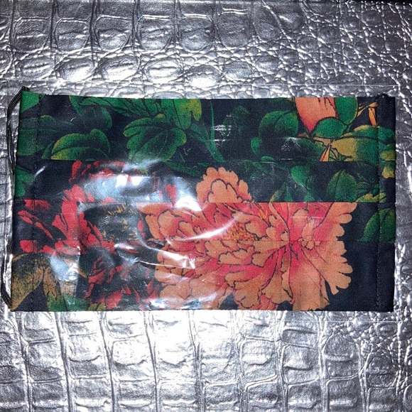 Johnny Was Accessories - Mask 😷